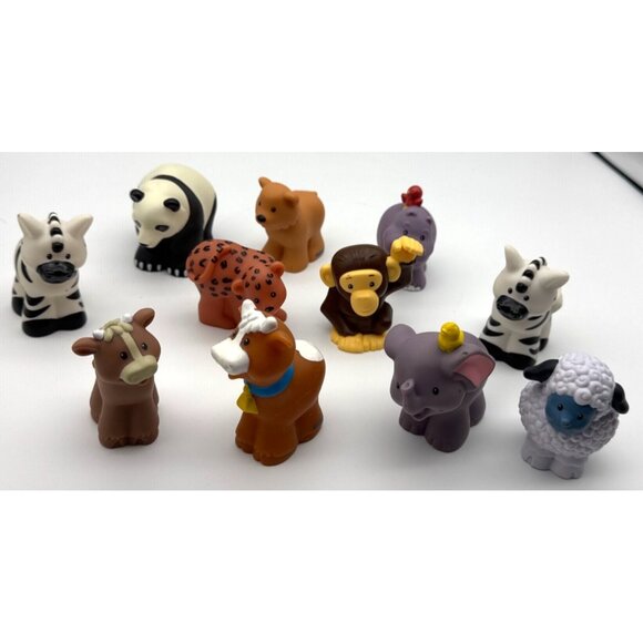 Lot of 11-Fisher Price Little People - Noah's Ark - Animals monkey, Panda, Bear+ - Picture 1 of 5